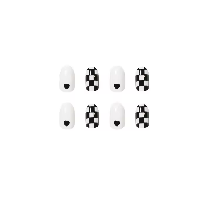24 parches para uñas a cuadros en blanco y negro, estilo dulce, fáciles de romper - 1