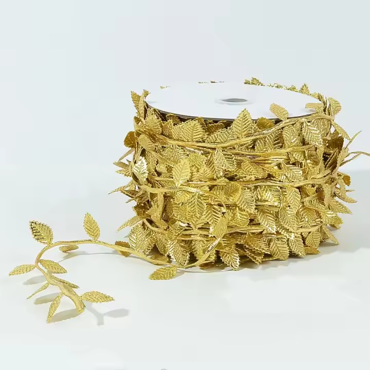 Corona de Hojas de Seda Artificial Doradas Guirnalda de Ratán para Boda y Scrapbooking Hecha a Mano - 1