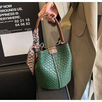 Bolso de mano de mujer nuevo de primavera y otoño de nicho de moda 2025, bolso de hombro versátil de moda, bolso de cubo tejido. - details 22