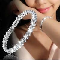 Pulsera elegante para mujer, cadena de circonita cúbica, diamantes de imitación, brazalete con incrustaciones brillantes, regalos - details 0