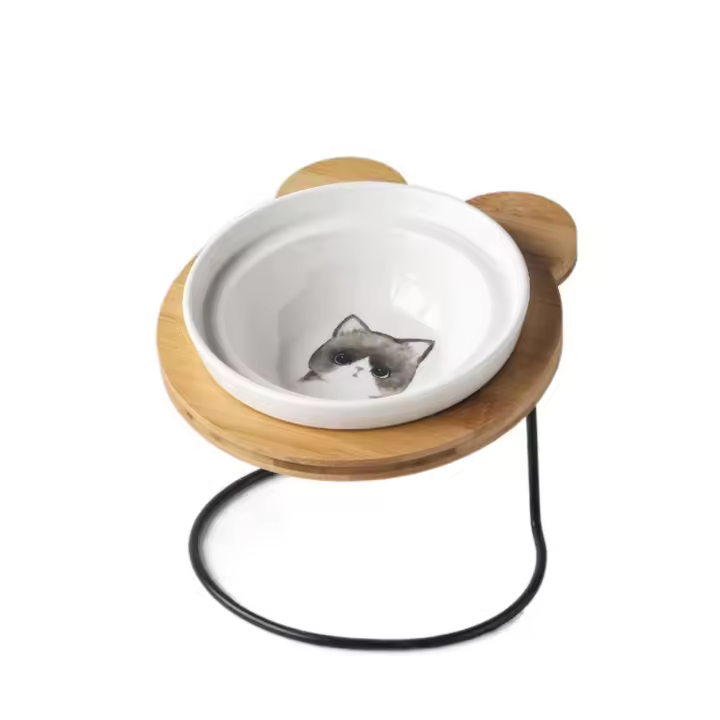 Cuenco de cerámica con soporte de madera para gatos, cuenco individual antideslizante, plato inclinado para gatos, fácil de limpiar, estación de alimentación antivómitos para gatos - 1