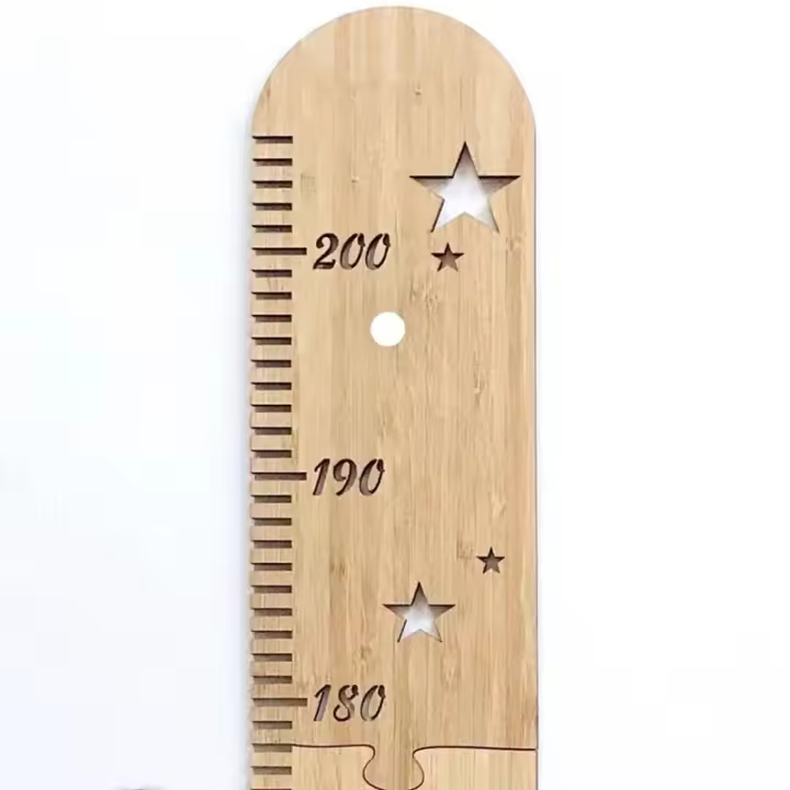 Escala de Crecer de Madera Nórdica para Niños Medidor de Altura con Pegatinas - 1