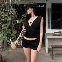 BUNO-Conjunto de 2 piezas de moda plisada para mujer, camisetas sin mangas con cuello bajo y espalda descubierta + Mini pantalones cortos ajustados, trajes sencillos informales clásicos de calle - details 1