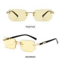 Gafas de sol cuadradas pequeñas, rectangulares, sin marco, para hombres y mujeres, populares, a la moda, para vistas de verano - details 5