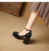 Zapatos de tacón grueso con una tira de moda de nuevo estilo - details 12