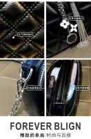 Marca Hong Kong2025Bolso de mano de lujo para mujer, bolso cuadrado pequeño de artículos genuinos de rombo, bolso de mano a juego de estilo occidental Premium - details 1