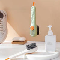 Cepillo líquido para zapatos Cepillo multifuncional para lavar zapatos Tipo de prensa doméstica Salida de líquido El cepillo de limpieza para ropa de pelo suave no daña el artefacto del zapato - details 1