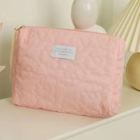Bolsa de maquillaje de nube de caramelo en forma de corazón, bolsa de almacenamiento portátil de gran capacidad, suave y bonita, bolsa de aseo para dormitorio, 1 ud. - details 3