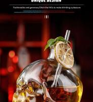 Botella de vidrio de alta calidad con forma de calavera de 750 ml, vaso de cerveza con cara de calavera de vino, vodka, whisky, tapa de café de madera - details 4