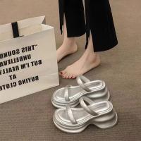 Zapatillas mujer verano 2025 nuevo negro ligero tacón grueso de suela gruesa con moda desgaste exterior aumentando sandalias mujeres - details 3