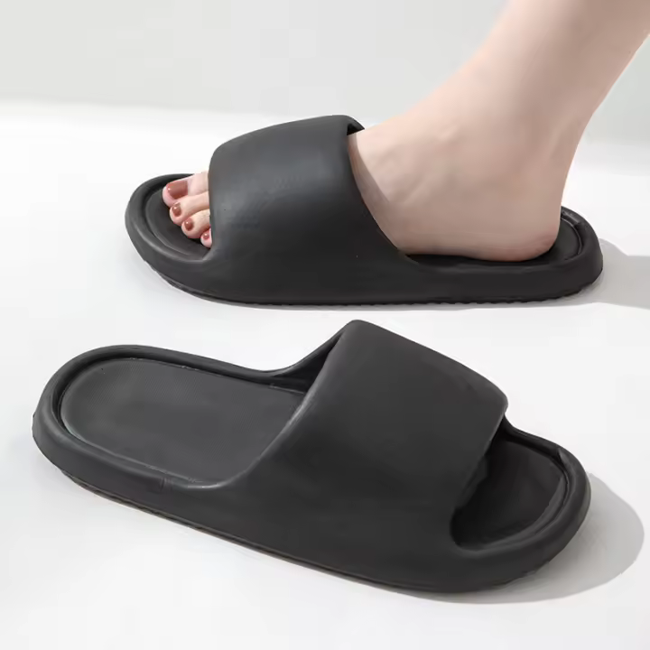 Nuevas zapatillas de casa de suela gruesa EVA a prueba de olores baño de verano antideslizante ropa de pareja ropa de abrigo pisar mierda sensación zapatillas frescas al por mayor - 1