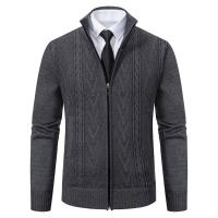 Abrigo de cachemir acolchado informal y cálido de punto para hombre, otoño e invierno 2025 - details 0