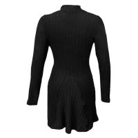 Minivestido informal de punto de invierno para mujer con mangas largas y cuello alto negro, versátil para mujeres jóvenes. - details 4