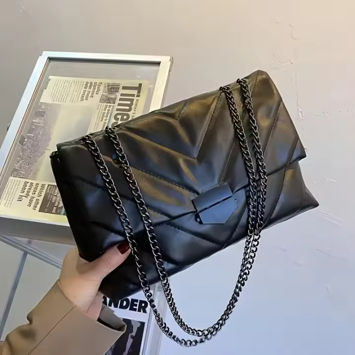 Bolso bandolera acolchado vintage para mujer - Bolso de hombro de gran capacidad con correa de cadena desmontable, cierre de botón elegante y forro de poliéster, perfecto para la playa, uso diario y salidas informales |   Textura acolchada negra de estilo - 1