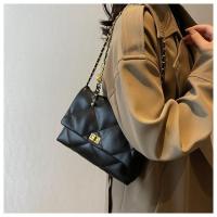 Bolso de cadena de moda con diseño de nicho para mujer 2025 Nuevo bolso cruzado de moda de primavera/verano Bolso cuadrado pequeño de un solo hombro con textura de alta calidad - details 11