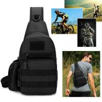Mochila cruzada de hombro para hombre, bolsa de pecho, soporte para botella de agua, accesorios de viaje - details 2