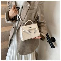 2025 Nueva Marea Retro Moda Pequeño Cuadrado Moda Hombro Bolsa Crossbody - details 12