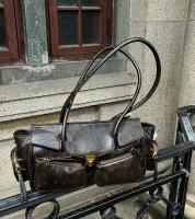 Bolso Biker Chic Negro con Horquilla Dorada Bolso Comutador Versátil con Pequeños Bolsillos de Cremallera Bolso de Hombro Ajustable para Mujeres - details 0