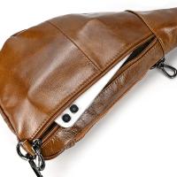 Bolso de pecho de cuero genuino para hombre - Bandolera moderna con forma de silla de montar con compartimentos con doble cremallera, marrón, correa de hombro ajustable, cierre de cremallera seguro, ideal para salidas informales, bolso bandolera informal - details 8