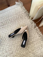 Baotou media zapatillas de las mujeres desgaste nueva perla puntiaguda hermosa boca en V tacón grueso moda perezoso - details 5