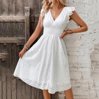 Vestido de playa con cuello en V para mujer, vestido de verano con manga acampanada, color sólido, cintura hueca de encaje, vestidos informales para vacaciones en la playa - details 1
