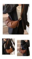 Bolso cruzado plisado de estilo coreano, bolso ligero de Color sólido de PU, bolso de mano de cuero suave, bolso de hombro para mujer - details 5