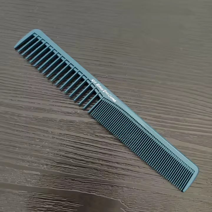 Peines de peluquería profesionales de plástico DIY, cepillos de pelo lisos antideslizantes blancos, peine para cortar el pelo antiestático duradero, peluquero - 1