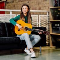 Pack de guitarra clásica española de tamaño 3/4 para niños XF de 3rd Avenue, Guitarra acústica con cuerdas de nylon, funda de transporte, cejilla y púas, Azul - details 29