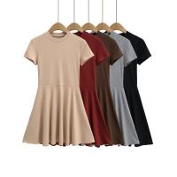 Vestido básico de manga corta de color sólido ajustado de estilo europeo y americano para mujer con cintura y cuello medio alto delgado Empalme de una palabra falda de swing grande - details 1