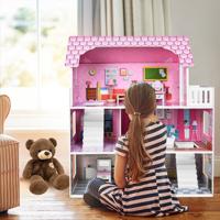 Casa de muñecas de madera con muebles y accesorios