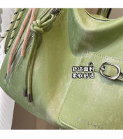 Bolso de mano de gran capacidad para mujer en la primavera de 2025, un nuevo bolso informal y versátil para axila, adecuado para desplazarse con uno - details 3