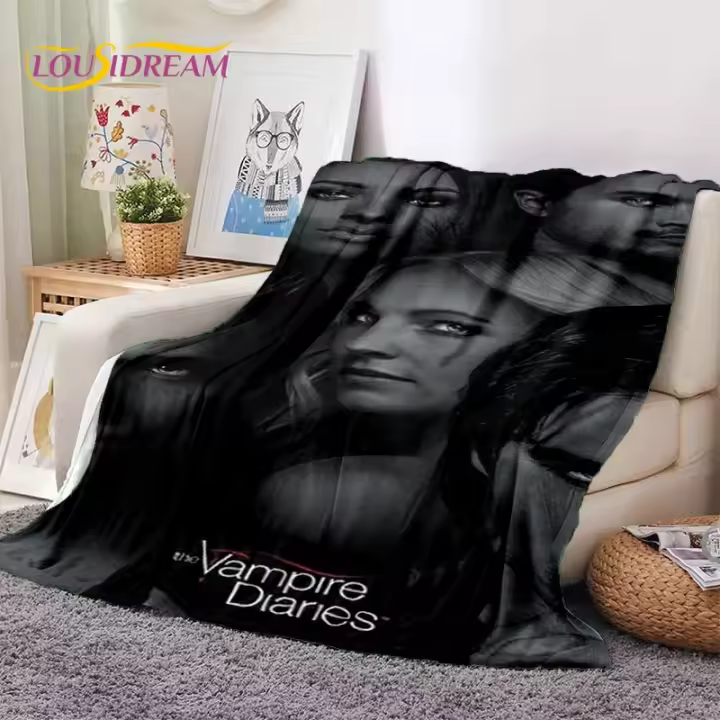 The Vampire Diaries Damon Salvatore Manta de Franela Suave para Camas Dormitorio Sofá Picnic, Manta para Ocio al Aire Libre Siesta Regalo - 1