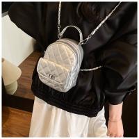 Moda pequeña fragancia textura portátil pequeña mochila diamante cadena de alto sentido versátil mochila diaria - details 31