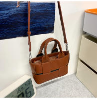 Bolso francés, bolso de mujer, nuevo bolso de cesta de verduras tejido de alta gama, bolso de mensajero de un solo hombro, tendencia. - details 33