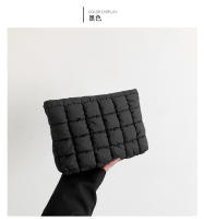 Bolso De Maquillaje Para Mujer Padded Quilted Gran Organizador De Cosméticos Bolsa De Almacenamiento De Maquillaje Puffer Estuche De Belleza Clutch Handbag - details 2