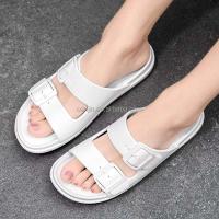 Nuevas ventas de sandalias planas 2025 para adultos con diamantes de imitación de PVC ligeras de alta calidad para hombres y mujeres a bajo precio - details 7