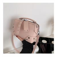 Bolso de gran capacidad de color sólido para mujer 2025 nuevo bolso de mensajero de hombro de moda bolso cuadrado pequeño simple de estilo extranjero bolso de mujer - details 6