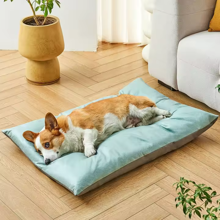 Cama de Mascotas Refrescante de Doble Superficie Alfombra de Verano Impermeable para Perros y Gatos con Pad de Salpicaduras de Cuero - 1