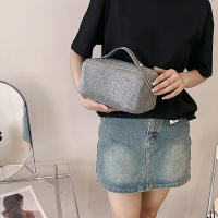 Bolso De Maquillaje Grande En Cuero PU Estilo Clásico Portátil Para Viajes Organizador De Cosméticos Estiloso Para Mujer Caja De Almacenamiento Manejable - details 5