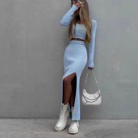 Conjunto de Vestido de Punto de Color Sólido Otoño/Invierno 2025 con Vestido Largo de Manga con Abertura y Conjunto de Dos Piezas de Camiseta. - details 3