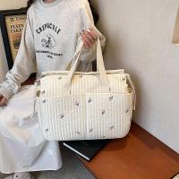 Nuevo bolso de mano para madre y bebé con oso bordado de alta capacidad, bolsa para cochecito portátil - details 3