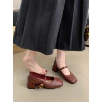 Francés retro cabeza cuadrada boca poco profunda solo zapatos femeninos 2025 tacón medio tarde noche temperamento hadas tacón grueso Mary Jane pequeños zapatos de cuero - details 13