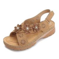 Sandalias planas de mujer a la moda de verano. - details 2