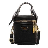 Textura de color sólido pequeña bolsa mujer 2025 nueva moda nicho portátil redondo cubo bolsa popular bolsa de mensajero - details 0