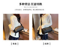 Bolso pequeño para mujer, nuevo cilindro acolchado, hombro Simple, personalidad, correa ancha, bolso tipo cubo - details 9