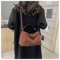 Glovento - Bolso Tote Vintage Piel Gamuza Mate, Bandolera Bajo Brazo Multiway 2024, Diseño Exclusivo Invierno - details 9