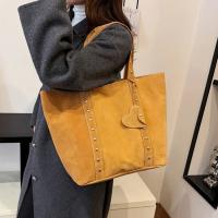 Bolso de mano con remaches para mujer, bolsa de hombro con diseño de nicho, a la moda, para otoño e invierno, 2024 - details 16