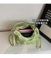 Bolso de mano de gran capacidad para mujer en la primavera de 2025, un nuevo bolso informal y versátil para axila, adecuado para desplazarse con uno - details 7