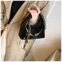 Nuevo bolso bandolera con textura, bolso popular para mujer. - details 12