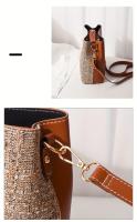 1 bolso bandolera de piel sintética sintética de dos tonos para mujer con correa desmontable y cierre de cremallera - Diseño texturizado elegante para el trabajo, viajes diarios, rojo/azul/negro, bolso bandolera pequeño, accesorio de trabajo, bolso tipo c - details 2